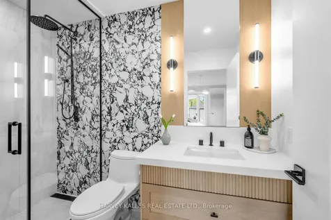 136 Bedford Park Avenue Toronto ON M5M 1J1