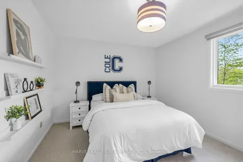 136 Bedford Park Avenue Toronto ON M5M 1J1