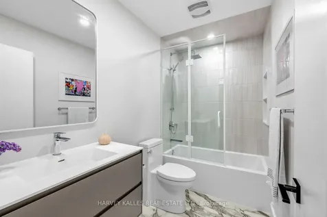 136 Bedford Park Avenue Toronto ON M5M 1J1