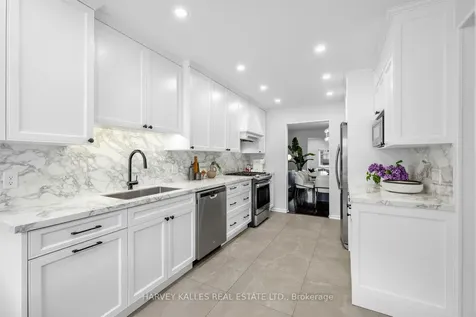 136 Bedford Park Avenue Toronto ON M5M 1J1