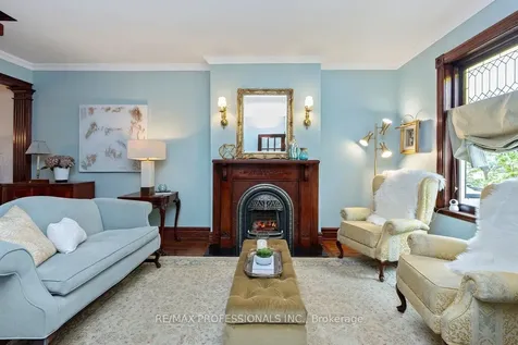 202 St Helen's Avenue Toronto ON M6H 4A1