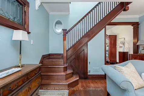202 St Helen's Avenue Toronto ON M6H 4A1
