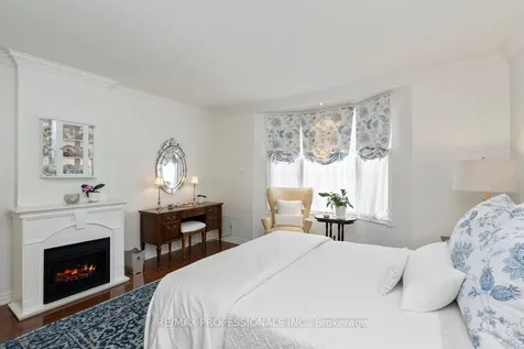 202 St Helen's Avenue Toronto ON M6H 4A1