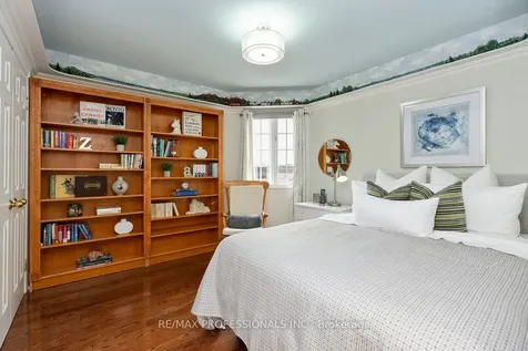 202 St Helen's Avenue Toronto ON M6H 4A1