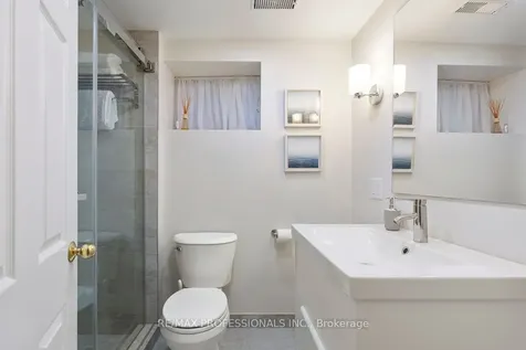 202 St Helen's Avenue Toronto ON M6H 4A1