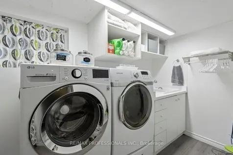 202 St Helen's Avenue Toronto ON M6H 4A1