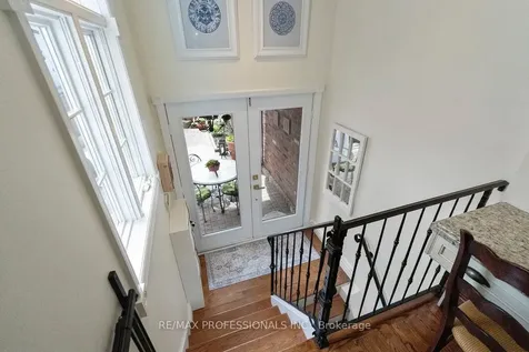 202 St Helen's Avenue Toronto ON M6H 4A1