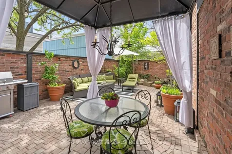202 St Helen's Avenue Toronto ON M6H 4A1