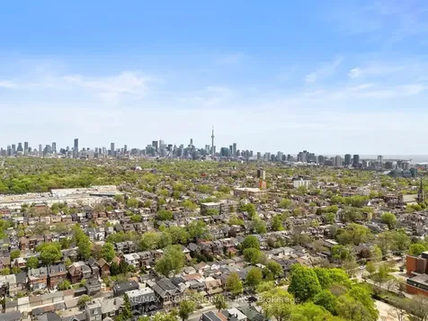 202 St Helen's Avenue Toronto ON M6H 4A1