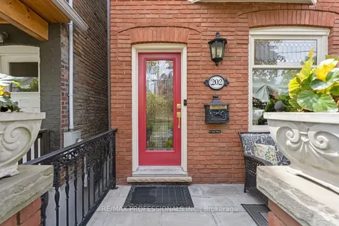 202 St Helen's Avenue Toronto ON M6H 4A1