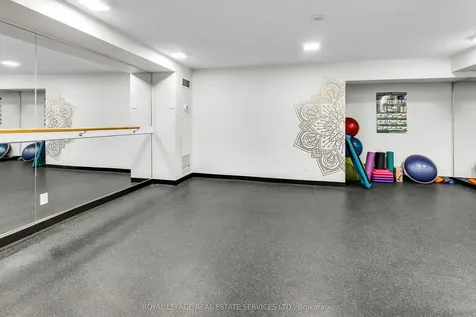 109 Front Street E Toronto ON M5A 4P7