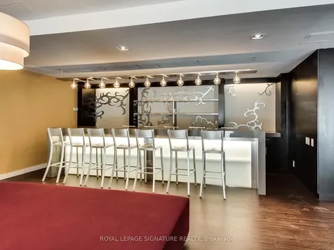 5 Hanna Avenue Toronto ON M6K 0B3