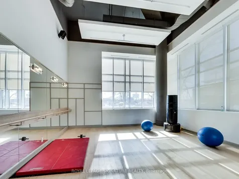 5 Hanna Avenue Toronto ON M6K 0B3
