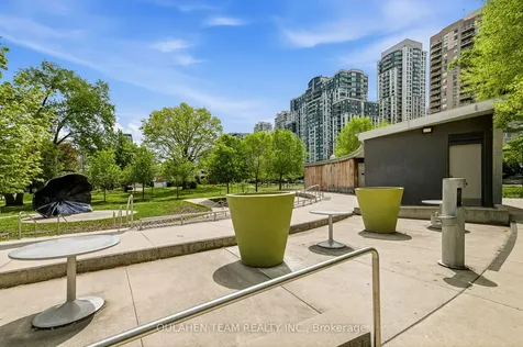 28 Empress Avenue Toronto ON M2N 6Z7