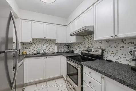 28 Empress Avenue Toronto ON M2N 6Z7