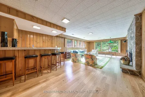 33 Sunnydene Crescent Toronto ON M4N 3J5
