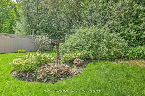 33 Sunnydene Crescent Toronto ON M4N 3J5
