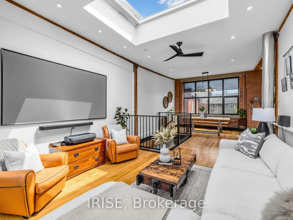 200 Clinton Street Toronto ON M6G 2Y5