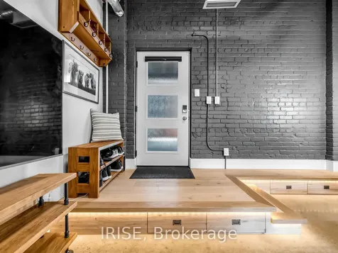 200 Clinton Street Toronto ON M6G 2Y5