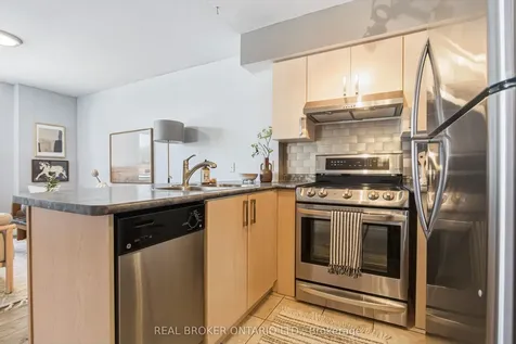 31 Sudbury Street Toronto ON M6J 3W6