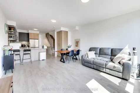 18 Deep Roots Terrace Toronto ON M6A 0G1