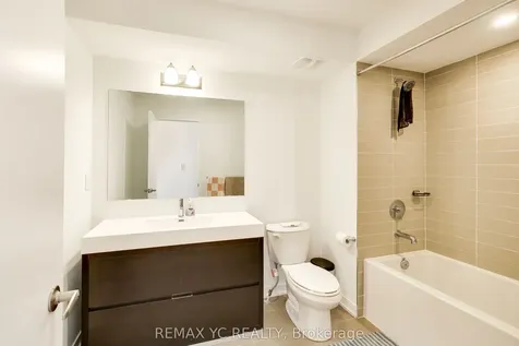 18 Deep Roots Terrace Toronto ON M6A 0G1