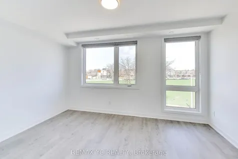 18 Deep Roots Terrace Toronto ON M6A 0G1