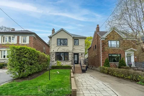 16 Peveril Hill N Toronto ON M6C 3B1