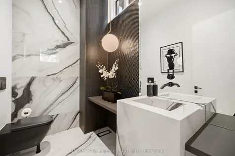 52 Elmsthorpe Avenue Toronto ON M5P 2L7