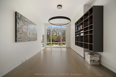 52 Elmsthorpe Avenue Toronto ON M5P 2L7