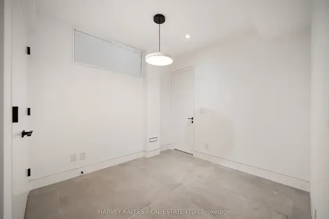 52 Elmsthorpe Avenue Toronto ON M5P 2L7