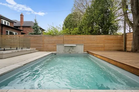 52 Elmsthorpe Avenue Toronto ON M5P 2L7