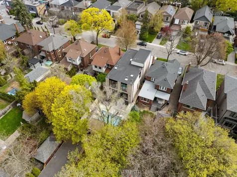 52 Elmsthorpe Avenue Toronto ON M5P 2L7