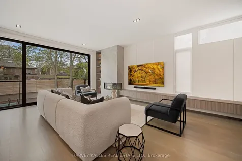 52 Elmsthorpe Avenue Toronto ON M5P 2L7