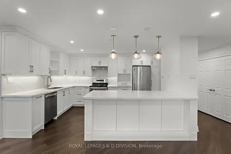 33 Elmhurst Avenue Toronto ON M2N 6G8