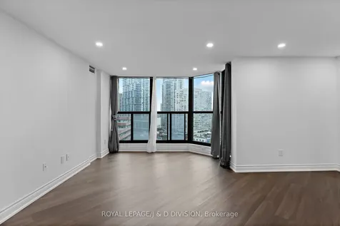 33 Elmhurst Avenue Toronto ON M2N 6G8