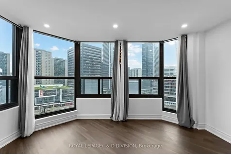 33 Elmhurst Avenue Toronto ON M2N 6G8