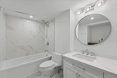 33 Elmhurst Avenue Toronto ON M2N 6G8