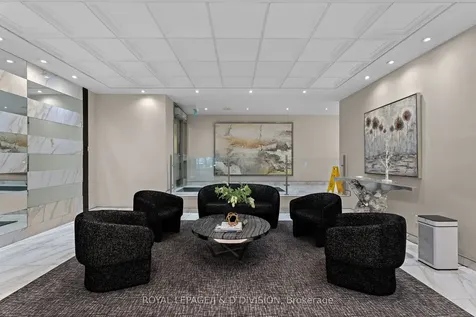 33 Elmhurst Avenue Toronto ON M2N 6G8