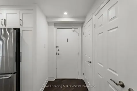 33 Elmhurst Avenue Toronto ON M2N 6G8
