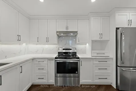 33 Elmhurst Avenue Toronto ON M2N 6G8