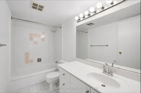 5765 Yonge Street Toronto ON M2M 4H9