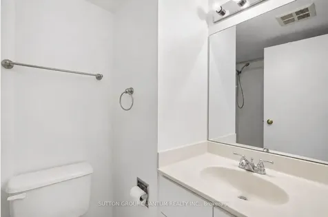 5765 Yonge Street Toronto ON M2M 4H9
