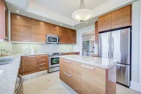 660 Sheppard Avenue E Toronto ON M2K 3E5