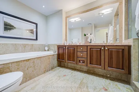 660 Sheppard Avenue E Toronto ON M2K 3E5