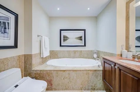 660 Sheppard Avenue E Toronto ON M2K 3E5