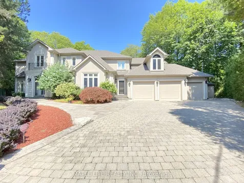 8 Crete Court Toronto ON M3C 2N6
