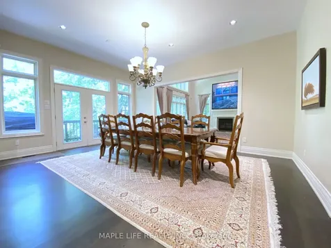 8 Crete Court Toronto ON M3C 2N6