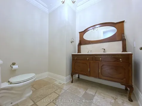 8 Crete Court Toronto ON M3C 2N6