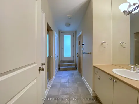 8 Crete Court Toronto ON M3C 2N6